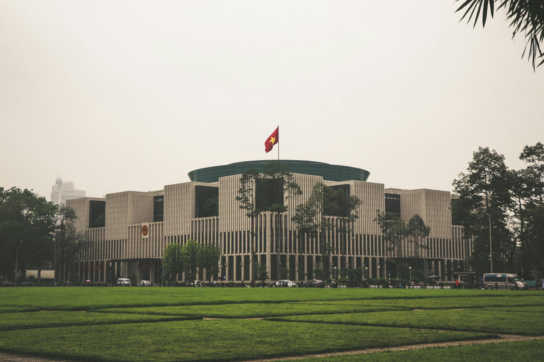 Luật Đất đai sửa đổi 2026: bốn điều khoản mà giới đầu tư bất động sản đang theo dõi sát