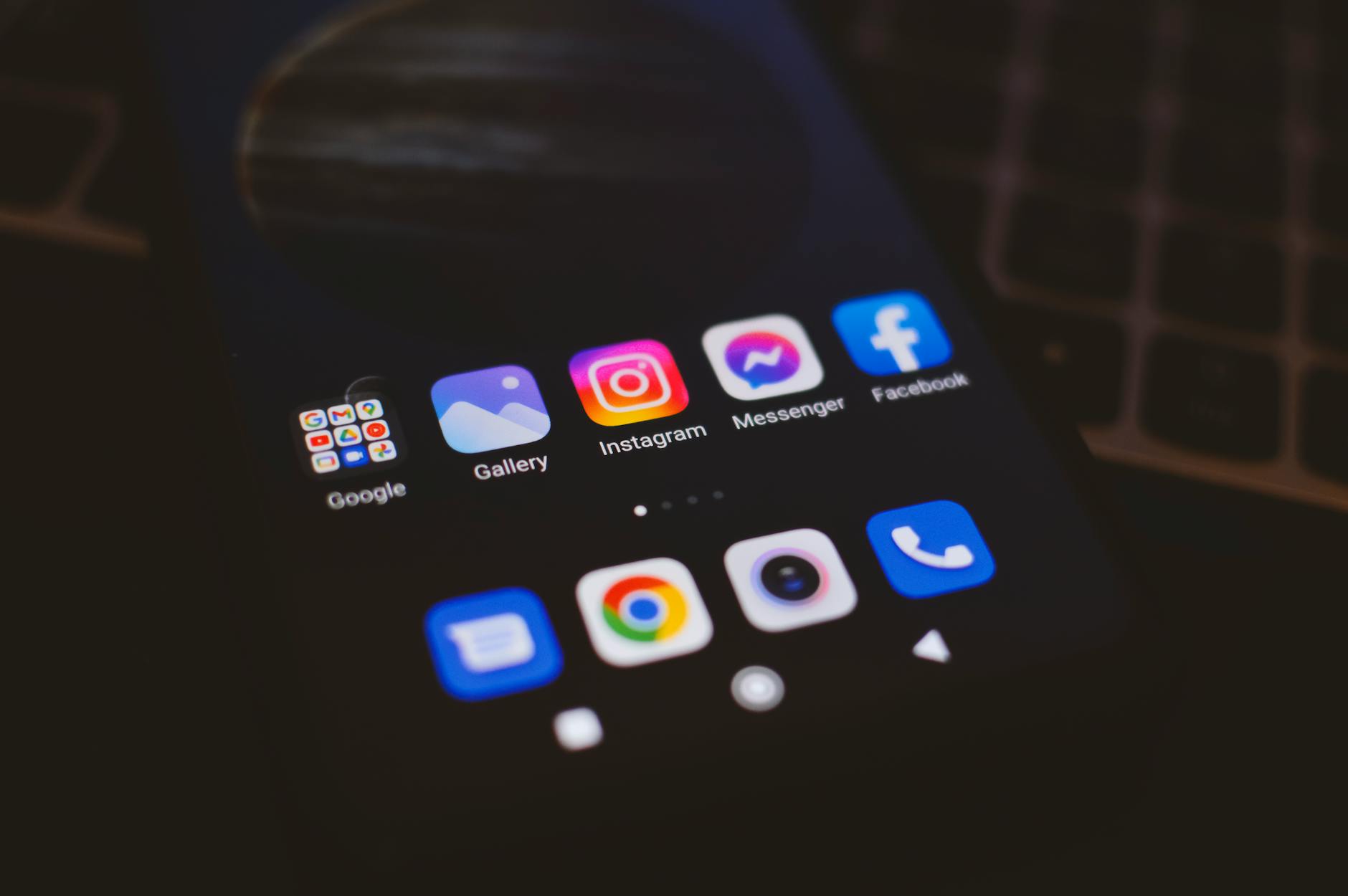 Ra mắt ứng dụng Mobile