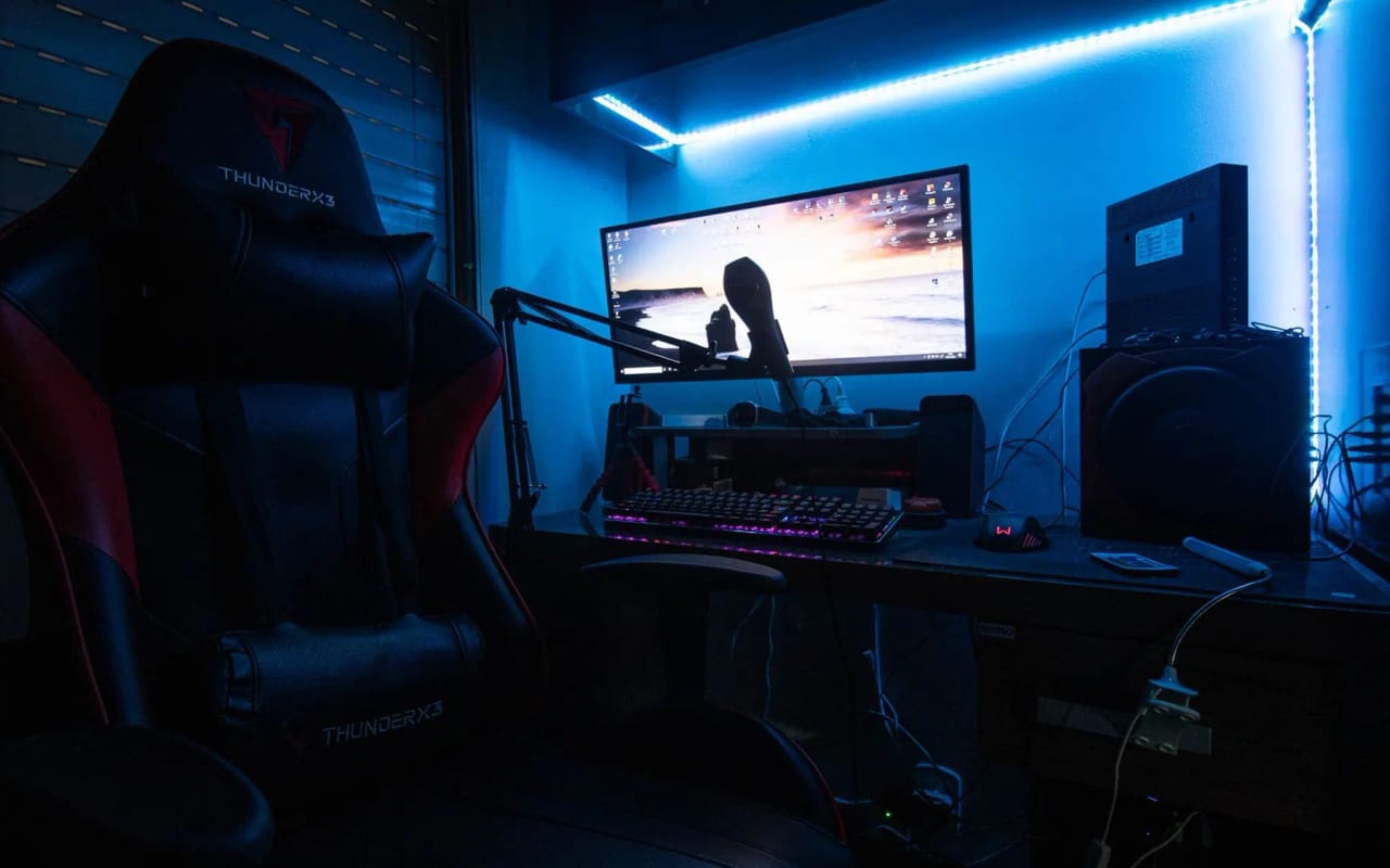 BYTESHOP — Custom PC Lab