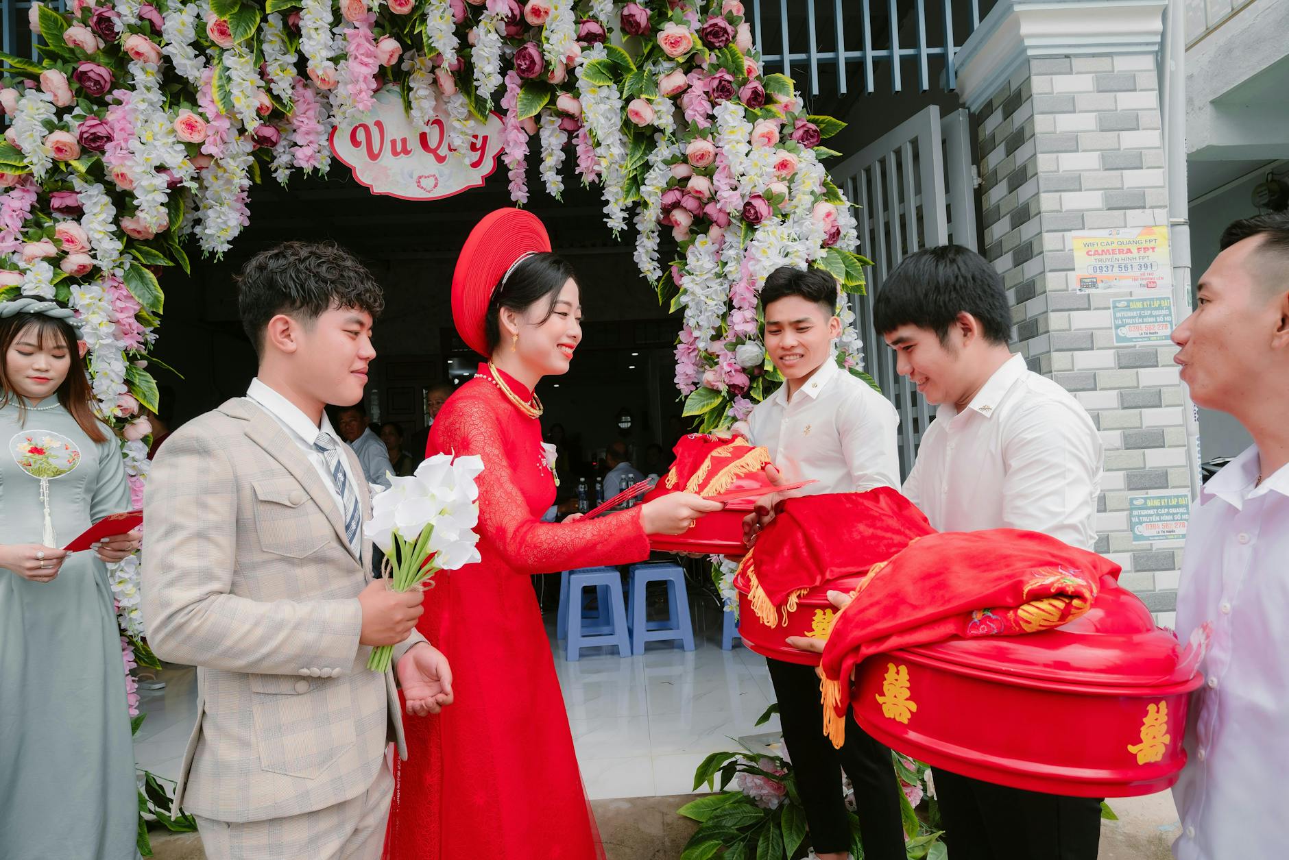 First dance — Khách sạn 5-sao Sài Gòn