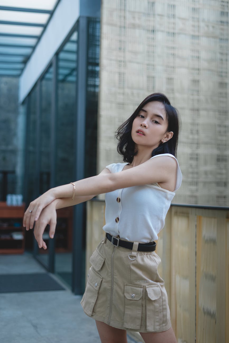 Chân Váy Tĩnh Lặng